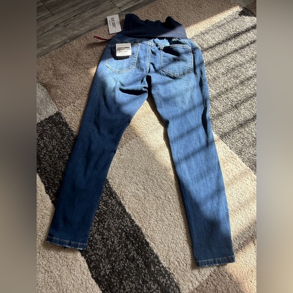 Blue Savvy Maternity Jeans with Faded Wash- Size L - Picture 7 of 8